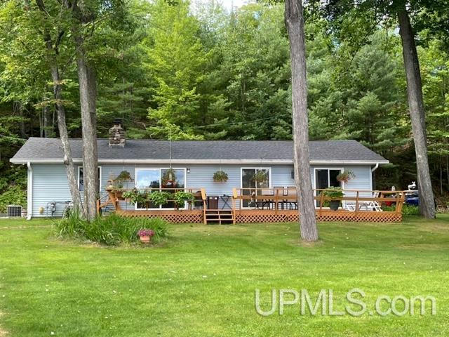 5135 ROOSEVELT LN, FLORENCE T-WI, WI 54121, photo 1 of 65