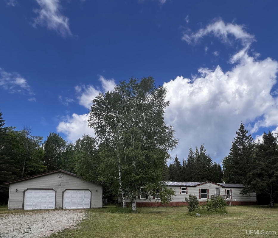 W372 CHARLES MORAN RD, SAINT IGNACE, MI 49781, photo 1 of 33