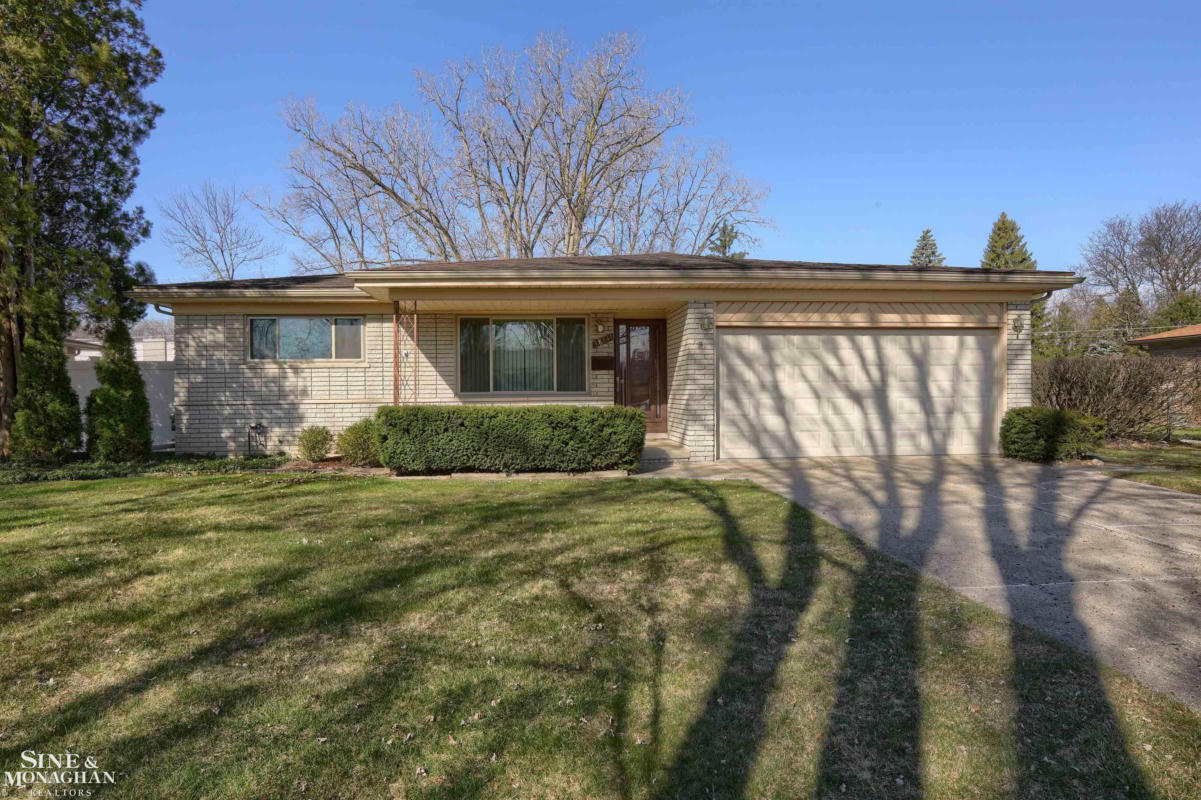 38141 CHARWOOD DR, STERLING HEIGHTS, MI 48312, photo 1 of 30