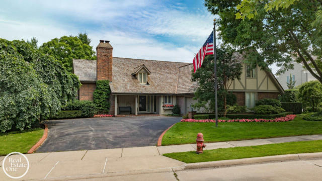 21 FAIR ACRES DR, GROSSE POINTE FARMS, MI 48236 - Image 1