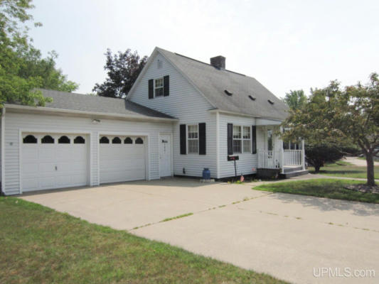 500 WYMORE AVE, KINGSFORD, MI 49802 - Image 1