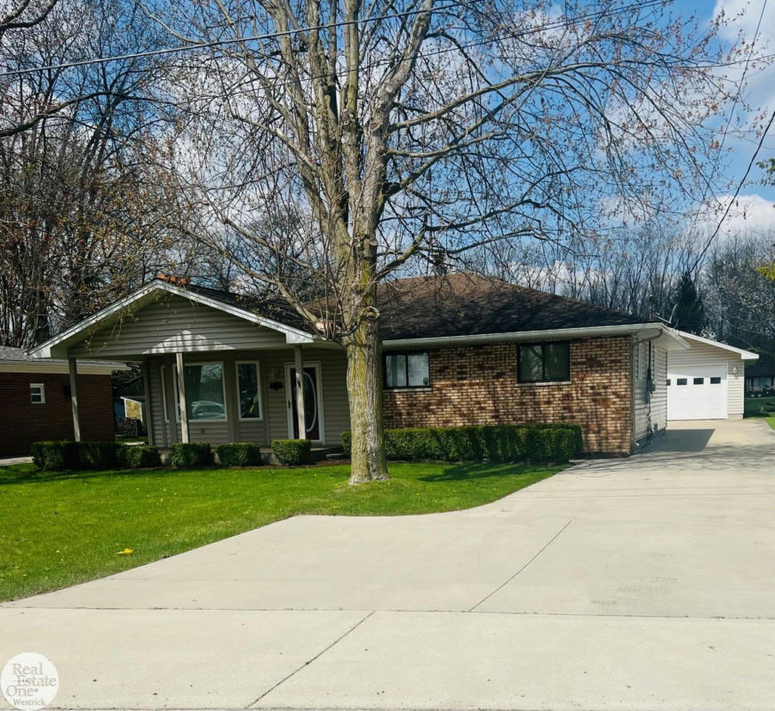 5310 POINTE DR, EAST CHINA, MI 48054, photo 1 of 39