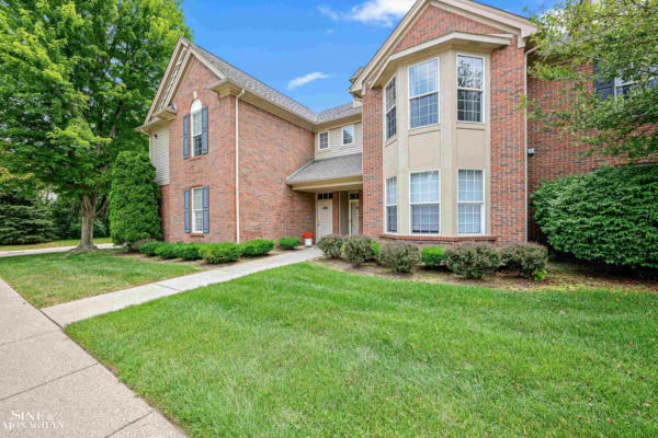 13736 SILVER BIRCH CIR, SHELBY TOWNSHIP, MI 48315 - Image 1