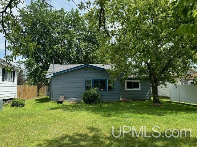 325 BEECH ST, KINGSLAND, MI 49802, photo 1 of 8